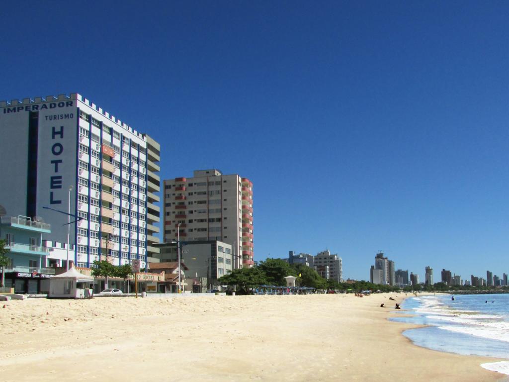 Imperador Turismo Hotel Picarras Luaran gambar