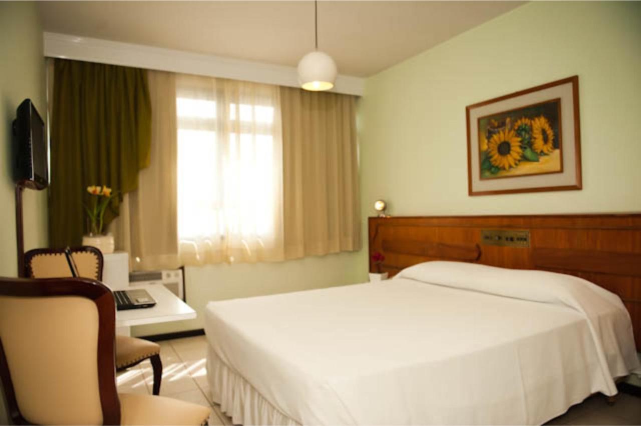 Imperador Turismo Hotel Picarras Luaran gambar